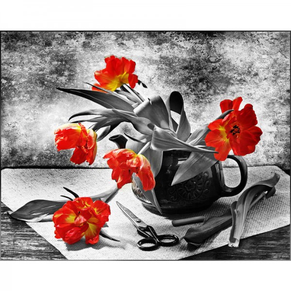 Sort/hvid med røde blomster